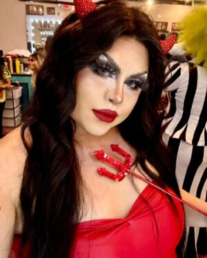 Kalorie Karbdashian-Williams Instagram - 🎃This month has been a WHIIIIRRLLLL WIND! But I wouldn’t have done it any other way!! Xoxoxo🎃

HAPPY HALLOWEEN!!! 
I hope you all are staying safe out there tonight! Make good choices! If you don’t call me 😈🤣😉. 

👗 red dress- @yahairadehilldesigns & beetle juice @bbuffaloe 

#halloweenweekend #missbloodbath #hallowseve #lydia #beetlejuice #myrtlesnow #hocuspocus
