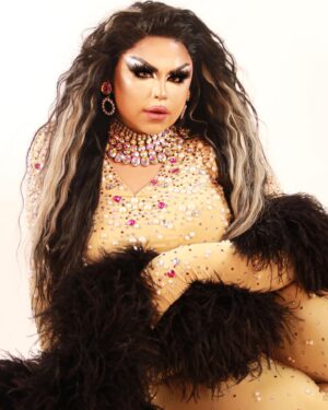 Kalorie Karbdashian-Williams Instagram - But it’s just a sweet sweet fantasy, baby💕 

📸 @gavinophotographynm @thatguysantanak @thatguygavin 
Makeup hair and fit 🙌🏼 me