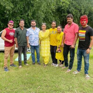 Kalpana Kalita Instagram - নটৰাজ বাবাৰ আশীষ শিৰত লৈ আজি লাইখুটা স্থাপন কৰা হয় থিয়েটাৰ “ৰাজলক্ষী“ ৰ