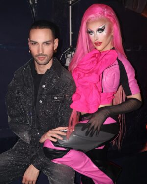 Kam Hugh Instagram - 🩷It was LOUCHE🩷
——
Amazing night at @theloucheparty with @thenickydoll 💖
📸 @jimmychakar @valentinfolliet
👗 @_namilia_ 

——
#drga #makeup #dragqueen