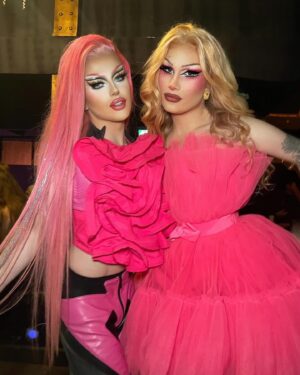 Kam Hugh Instagram - 🩷It was LOUCHE🩷
——
Amazing night at @theloucheparty with @thenickydoll 💖
📸 @jimmychakar @valentinfolliet
👗 @_namilia_ 

——
#drga #makeup #dragqueen