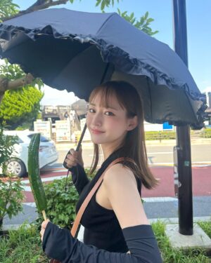Kanami Takasaki Instagram - きゅうり食べた！