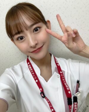 Kanami Takasaki Instagram - 【お知らせ】

今夜23:25〜
金曜ナイトドラマ
『#伝説の頭翔』第3話
看護師役で出演しております💉🏥

是非ご覧下さい！
