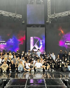 Kang Daniel Instagram - 안녕하세요, 강다니엘입니다.
올해도 벌써 반이나 흘렀네요. 날씨가 부쩍 더워진 만큼 시간이 참 빠름을 실감합니다.

지난 5년이라는 시간 동안 저에게 울타리가 되어주고 또 한편으로는 책임감을 배우게 해주었던 커넥트와의 여정이 막을 내렸습니다.

그동안 함께 울고 웃으며 커넥트를 이끌어가주셨던 모든 임직원 여러분과 관계자분들에게 정말 감사하다는 말을 드리고 싶습니다. 이 마음 잊지 않겠습니다.

좋지 않은 소식과 함께 지난 여정을 마무리하게 되어 아쉽고 애석한 마음이지만, 지금껏 늘 그랬듯이 묵묵히 열심히 헤쳐나가 보려고 합니다. 이 또한 더 나은 미래를 위해 많이 고민하는 시간이 되도록 하겠습니다.

그리고 지금 누구보다 절 생각해 주시고 계실 우리 다니티! 
저는 앞으로도 한결같이 강다니엘로서 여러분 곁에 있겠습니다. 빠른 시일 내에 좋은 소식 들려드릴 수 있도록 노력할 테니 너무 걱정하지 말고 밥 잘 챙겨 먹고 있어요!
감사합니다.