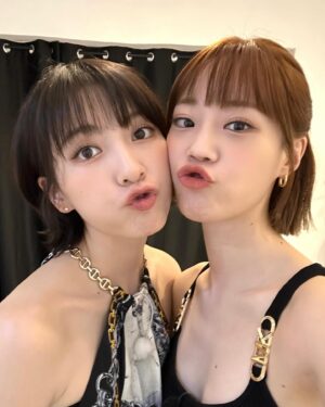 Kang Ji-young Instagram - 🖤
