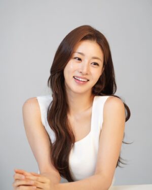 Kang So-ra Instagram - 안녕하세요~
제가 종근당건강 지엘핏다이어트유산균의 모델이 되었어요
오랜만에 긴머리 가발도 붙여봤는데 어떤가요?
@ckdhc__official