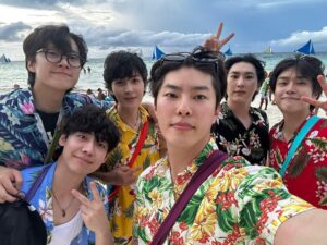 Kang Yoo-seok Instagram - Happy summer vacation🌴