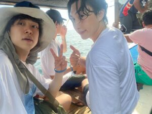Kang Yoo-seok Instagram - Happy summer vacation🌴