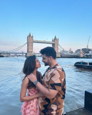 Karan Kundrra Instagram - Karan: I click her the best 😉
Or 
Tejasswi: love is feeling known ♥️

Select your favourite caption
.
.
.
.
.
.
.

Styled by @natashaabothra 
Outfit @a.la.modebyakanksha