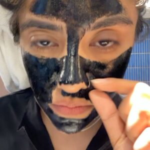 Karen Polinesia Instagram - Junio Post 🤍__🤍
Fue increíble la pasé muy bien en Corea rodeada de amigos y experiencias bellas…
Me hicieron un análisis de color e imagen en COREANO! Hahahaa 

El último video es haciendo shopping y si, ahora compro ropa para bebé 👶