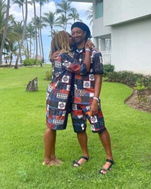 Karent Hinestroza Instagram - La relación de amistad más importante que tengo en mi vida, a parte de la que tengo con mi papá y mi mamá, es la que construyo día a día con mis hermanxs, y en mi hogar. 

Generalmente cuando alguien de la familia cumple años, hacemos un viaje juntos para celebrar. Esta vez mi hermano Hair (el segundo, yo soy la tercera) decidió que fuéramos a Punta Cana a celebrar sus cumple. Gracias familia !!! Pasar tiempo con ustedes es lo más bello y sagrado siempre ❤️ 

#familytime  #familiahinestroza #Puntacanard #siblingsday #hermanoshinestroza #paseofamiliar #hinestrozaruiz #hermandad #hermanxs #mishermanasyyo #mishermanos #conmiamor #conmifamia