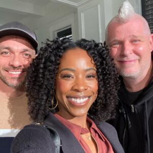 Karimah Westbrook Instagram - Grace and Laura have come a long way baby and TONIGHT is the final episode for season 5. Whew! Hope you guys tune in. 8/7c on the CW ✨ Swipe for pics of some our crew that makes all of the magic that happens behind the scenes. Happy Monday y’all. Hope all is well with everyone. #AllAmerican ❤️🏈 Season 5. We out. Netflix up next.