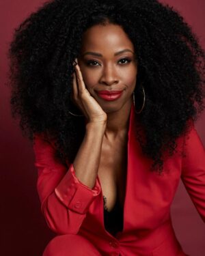 Karimah Westbrook Instagram - Entering a new chapter of my life and it feels so good. Let’s do this ❤️

#motivated #actor #writer #director #artist #artistlife #selflove #inspiration