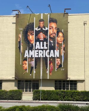 Karimah Westbrook Instagram - Very cool seeing this as I drive into work 🤩 Did you guys hear the network ordered 2 more episodes for this season? So now you’re getting 15! Happy Monday, y’all! #AllAmerican TONIGHT at 8/7c on @cwallamerican.