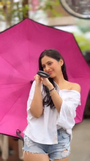 Karishma Sawant Instagram - And…my favourite season is here 🌧🌿

-

-

Photographer : @portraitdeewana 
Hair : @hairbynitinn
Makeup : @garg_kinjal
Location : @truetrammtrunk X
@puneetgidwani
Concept, Designer 
and Styling : @designersneha1 @nagma_the_fashion_hub