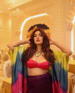 Actress Karishma Sharma HD Instagram Photos and Wallpapers August 2024