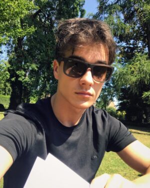 Karl Hughes Instagram - Suns out, scripts out! Love a bit of sun and a cheeky feature film oi oi #summer