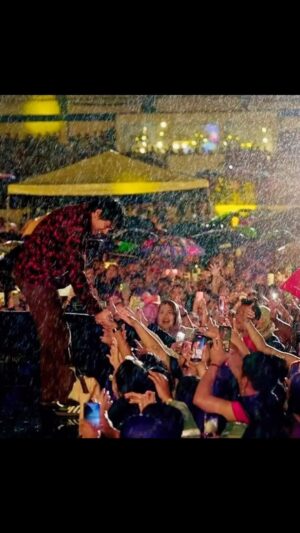Karla Estrada Instagram - Daghang Salamat sa lahat ng mga Naki saya , naki kanta  at nag paulan! Sa mga supporters ni @supremo_dp na galing pang manila, Kayo ang tunay na idol! At sa  mga taga davao. DAVnor, Tagum at kung taga Saan ka mang bayan nang galing kagabi.. 
idol ka!!! 
Salamat sa sakripisyo nyo na mag intay at maligo sa ulan.🙏🏻 mabuhay kayo mga kaibigan!Hangang sa muli nating pag kikita.
PAG-iBIG PARA SA INYONG LAHAT .❤️

#bagongpilipinasserbisyofair 
#pasasalamatconcert 
#Davnor