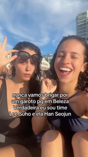 Karol Alves Instagram - qual time vence e pq é o do Suho? 👀🩷 
.
.
.
#reel #truebeauty #belezaverdadeira #dorama #kdrama #coreia #amigas