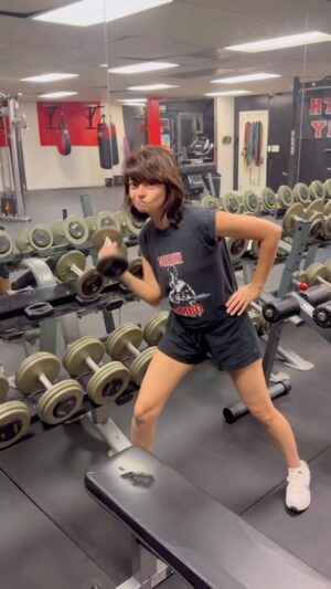 Kate Micucci Instagram - There’s a magical room in the back of my gym. @strengthacademygym @crochetartstudio_