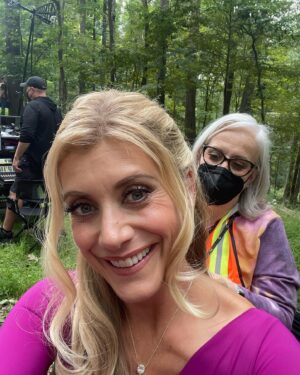 Kate Walsh Instagram - Two more days till u guys get to fully experience Miss Paula Tackleberry 😏 The finale of #SPRUNG happens this Friday on @AmazonFreevee ✨💋