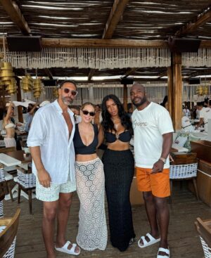 Kate Wright Instagram - Mykonos, you were amazing 🇬🇷✨