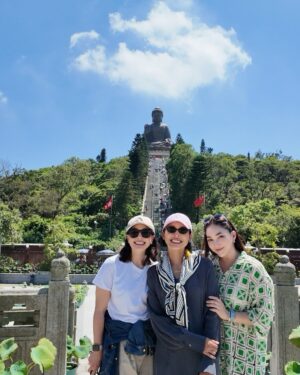 Kathaleeya McIntosh Instagram - มาไหว้พระใหญ่กันค่ะ 🙏🏻🤩
