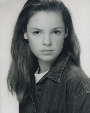 Katherine Heigl Instagram - Found this old headshot from about 30 years ago with my resume attached! A little reminder to those of you who may have forgotten my performance as Snoopy 😉 Haha!

That's quite a stare I've got going on there, right? Looking very serious. 🤣 😍
