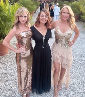 Katherine Kelly Lang Instagram - It was such an honor to be at the Andrea Bocelli Foundation charity dinner. A very special night! Everyone was dressed in 1930’s style. I met so many interesting people. And saw many old friends.  The music was beyond incredible!! Thanks for including me! See you next time @andreabocelliofficial @veronicabertiofficial ❤️ #1930sfashion #andreabocellifoundation