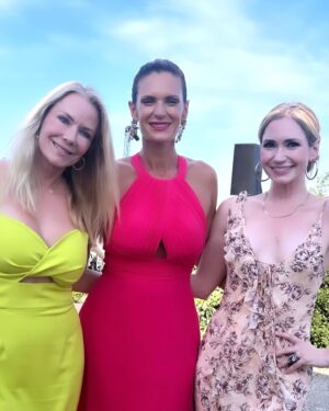 Katherine Kelly Lang Instagram - A highlight of this Italy trip was going to the @andreabocelliofficial concert in the hills of Tuscany! I was feeling all kinds of emotions listening to Andrea’s incredible music. It was so good to see @veronicabertiofficial too.  Veronica is such an amazing person and wonderful hostess. So kind to everyone! Attending the VIP dinner was a treat as well! We sat at a table with these lovely ladies. And thanks to @andreabelfiore for showing us around and taking care of us🥰🥰🥰 I am still dancing my way through Italy😂 Great to meet up @caseykas and @photosmith_official too! It’s just been so much fun!