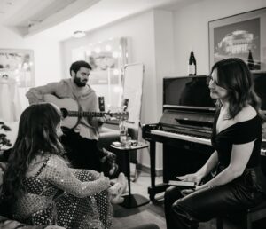 Katherine Langford Instagram - The most insane honour @royalalberthall 🇬🇧 I've been trying to find the words to describe last night. Julia and Angus Stone have been playing in my head since the day I heard their first album, they write like only true artists and big feelers can do...Thank you for inviting me to be a part of this special night. I have no idea what just happened - I wish I could do it again and again! ❤️🪐