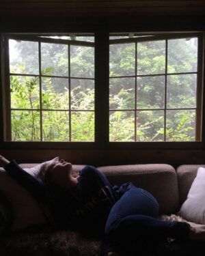 Katherine Langford Instagram - 🍃🍃