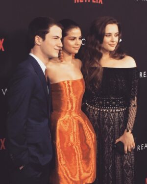 Katherine Langford Instagram - Happy Birthday to this incredible lady @mollyddickson! One the fiercest, most hardworking humans I know 🙏 Thank you for always making me look and feel amazing, and for being on this journey every step of the way - from my first premiere, to the golden globes and Met Gala, with press and shows in between - I can’t wait for all the amazing adventures in store ✨ Thank you for showing me fashion through your eyes, and for so many magical moments 👠💅✨