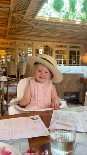 Katherine Ryan Instagram - We are back from a whirlwind trip to #Marbella 🇪🇸 where the children especially had an absolute blast staying in our stunning @marbellaclubh villa and playing at the best #kidsclub in Europe! 🥂 ✈️ Spain is the perfect distance from the UK for a quick holiday and I couldn’t be more impressed xx Oh, and the #YoYoConnect was an airport gamechanger for whizzing both small kids around and fitting in the overhead bin. PLEASE SOMEONE TELL ME how to make @marbellaclubh tomato salad 🤤 🍅