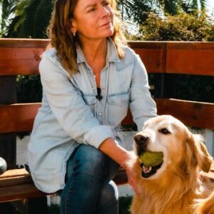 Katherine Salosny Instagram - Hoy es un día para reconocerlos, a eso amigos o como lo llaman algunos sus “perrihijos”.

Si hay algo cierto es que son los seres más nobles e incondicionales que puedes encontrar en la vida.

Los míos son Sol y Ruso. ¿Cómo se llama tu perro?.