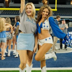 Kathryn Dunn Instagram - @dccheerleaders meet the team ✨💙🏈 

#americassweethearts #dcc #dallascowboyscheerleaders