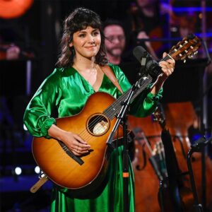 Katie Melua Instagram - Tickets for my @bbcradio2 Piano Room Live performance are now available! Making live music with the BBC Concert Orchestra is gonna be so special. I’ve been lucky enough to do this in the past for live broadcasts, but it still blows my mind, to perform with a world-class orchestra, and this time we’ll have an audience, which will be another layer of crazy magic!! Tickets via my link in the bio 🎹
