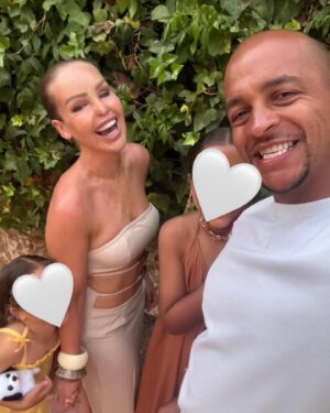 Katie Piper Instagram - Growing up so fast! When one of them is only 10 and basically taller than me 🥺 special moments on our family holiday 💕