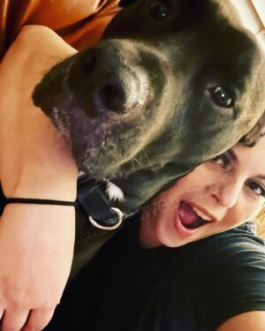Katrina Weidman Instagram - My dog 🐶 looks like he’s silently signaling for help in every picture I have of us together. For a few examples 👉👉. 

#pitbullsofinstagram #pitbullsofphilly #pitbull #pitmix #pitmom #pitmixagram #tripawd #tripawdsofinstagram #rescuedog #rescuedogsofinstagram #osteosarcomadogs #dramaticdog #batmandog #batmanthedog