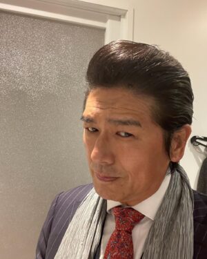 Katsunori Takahashi Instagram - 今やらせていただいてる役。

この春悪い役やらせてもらった作品が２つ。

約1年ぶりの映像。
漫画原作。
自分で作ってるリーゼント。
面白成分は不可欠。
　
悪役は嫌いじゃない。それにしても最近多い。
いろんな役を通して自分のいろんな部分を引き出し、作り上げていく。

ひとつずつ。