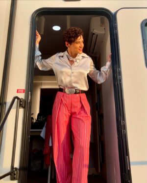 Katy O'Brian Instagram - So grateful to touchdown in LA for > 24hrs to see my loves & join my @Twistersmovie fam for an incredible fundraiser for @CTAOP, raising money for health & safety of youth in South Africa. Be sure to check them out & catch Twisters in theaters 7/19!

Hair @josephchase 
Makeup @chousner 
Styling @itsamandalim 
Publicity @imprintpr