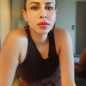 Kavya Keeran Instagram - Hoping on this remix 
.
.
.
#reel #reelsinstagram #dance #glam #trending #trendingreels #beingme #kavyakeeran