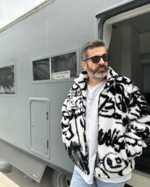Kayra Şenocak Instagram - Karavancılık🤘😎
w/ 📸 @aysesenocakk 🩶
#set #kızılcıkşerbeti @kizilcikserbetitv