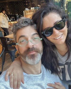 Kayra Şenocak Instagram - 😎☀️🤘
@aysesenocakk 🩶