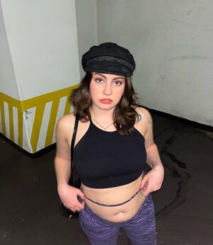 Keara Graves Instagram - popular media’s got it all wrong — low waisted pants are for the full belly girls