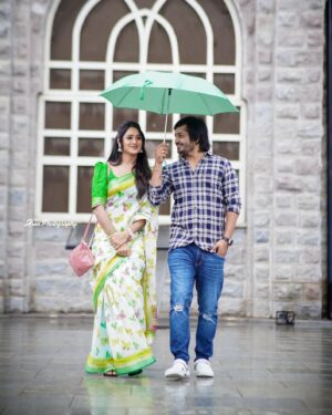 Keerthi Bhat Instagram - Look at him😘 i always there for you mamma🥰 no matter what💗

Mine💗: @its_vijay_karthikeyan

Clicked by: @arun_goud_photography 

Hairstyle by: @abhihairstylist 

#keeka#love#couplegoals#traditional#posesforpictures