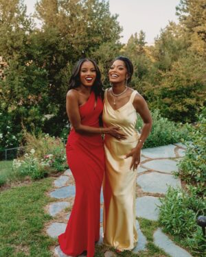 Keke Palmer Instagram - I don’t want to be long I just wanna be clear! I AM GRATEFUL TO GOD FOR ANOTHER YEAR! I’m not here for a long time but I am here for a community rich time and that’s what I have. It’s my birthday but it’s my communities birthday too because they are the ones that got me this far. We are all alone in this world, we come in alone and we go out alone but what we share is this experience. In that shared experience we know what it’s like to be as one in togetherness, in that community is where God lives. In that love, that hope and that joy. I am forever grateful to know that and to have that. This is 31! More pictures coming because me and my crew looked fly all night!!! (So mad I didn’t get a solo shot with my dad!!!)