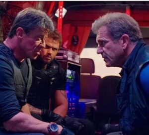 Kellan Lutz Instagram - Who you got?…

@officialslystallone #melgibson