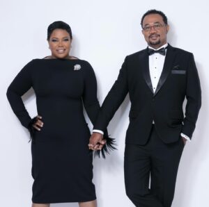 Kellie Shanygne Williams Instagram - Please help me wish my husband a Happy Birthday! We love you ❤️