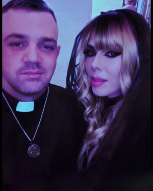 Kelly Mantle Instagram - Sinner Sinner Chicken Dinner 😈
#TaxTheChurches